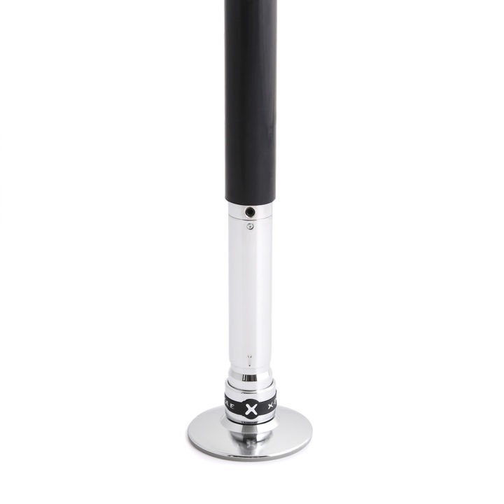 Barre de Pole Dance XPOLE XPERT PRO Silicone Noir avec revêtement en silicone, système X-LOCK, fonctionnement statique et spinning et installation sans perçage entre le sol et le plafond.